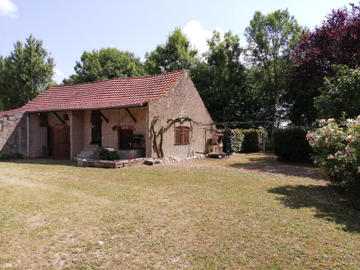Florelia Jurassienne Beauvoisin (Jura) Exterior foto